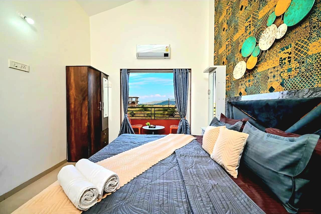 Ll Empyrean Stay Ll Airawat Villa Ll 2Bhk Ll Ac Ll Private Pool Ll Wifi Ll 로나발라 외부 사진