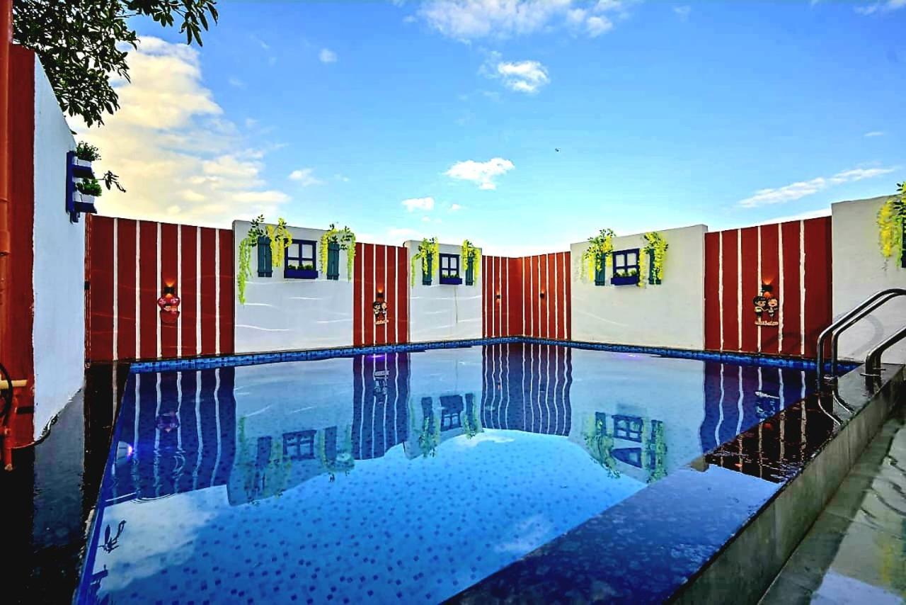 Ll Empyrean Stay Ll Airawat Villa Ll 2Bhk Ll Ac Ll Private Pool Ll Wifi Ll 로나발라 외부 사진