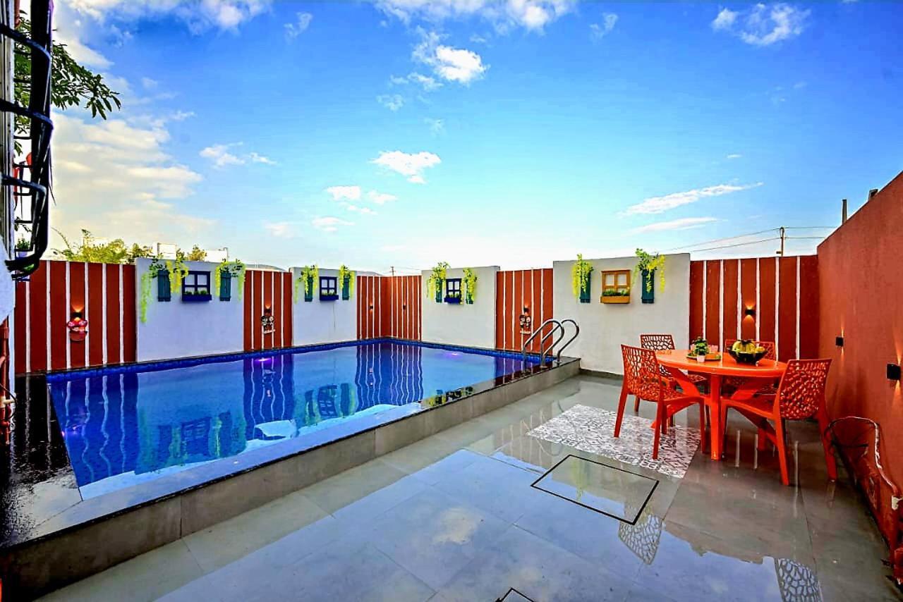 Ll Empyrean Stay Ll Airawat Villa Ll 2Bhk Ll Ac Ll Private Pool Ll Wifi Ll 로나발라 외부 사진